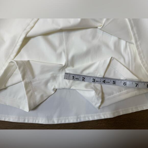 Draper James Side Slit Activewear Skirt With Built In Shorts White Size Medium - Picture 9 of 9